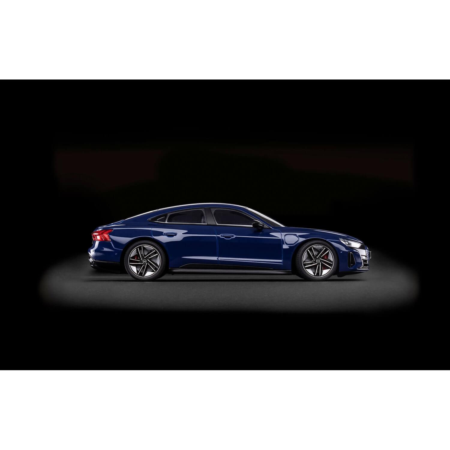 Maquette voiture Audi électrique GT Revell : King Jouet, Maquettes &  Modelisme Revell - Jeux de construction