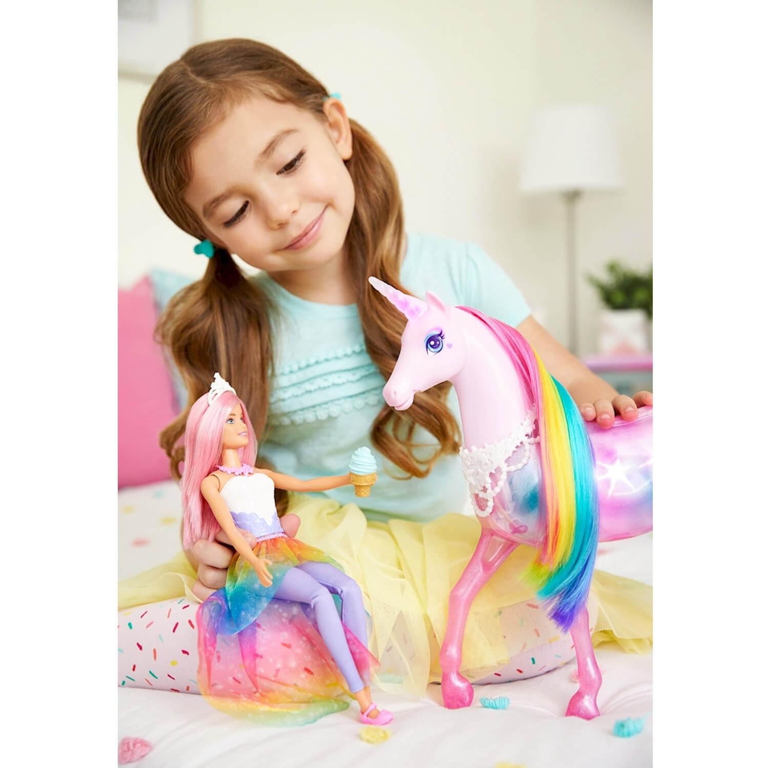 Poupée Barbie Dreamtopia : Princesse et licorne lumières magiques