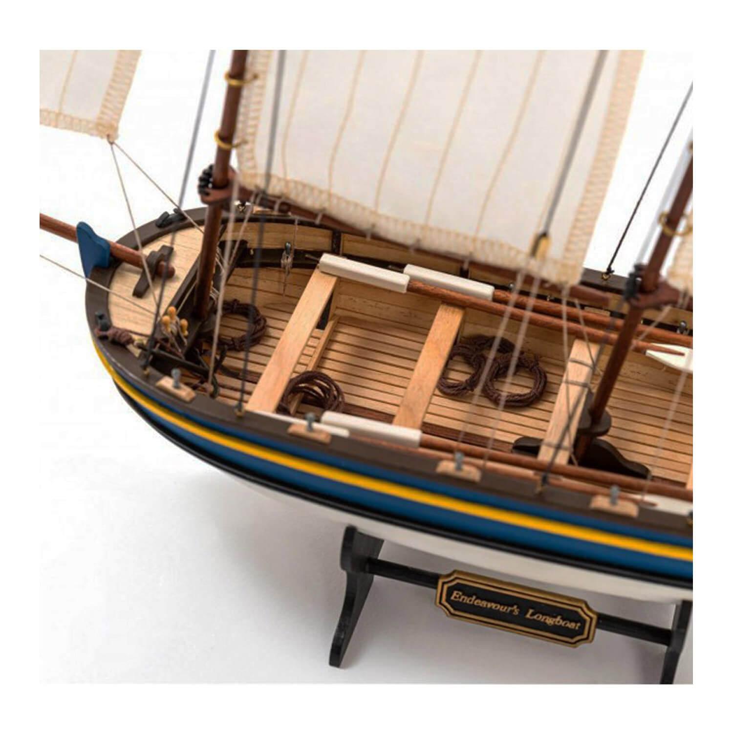 Maquette de bateau en bois : Endeavour - OCCRE - Rue des Maquettes
