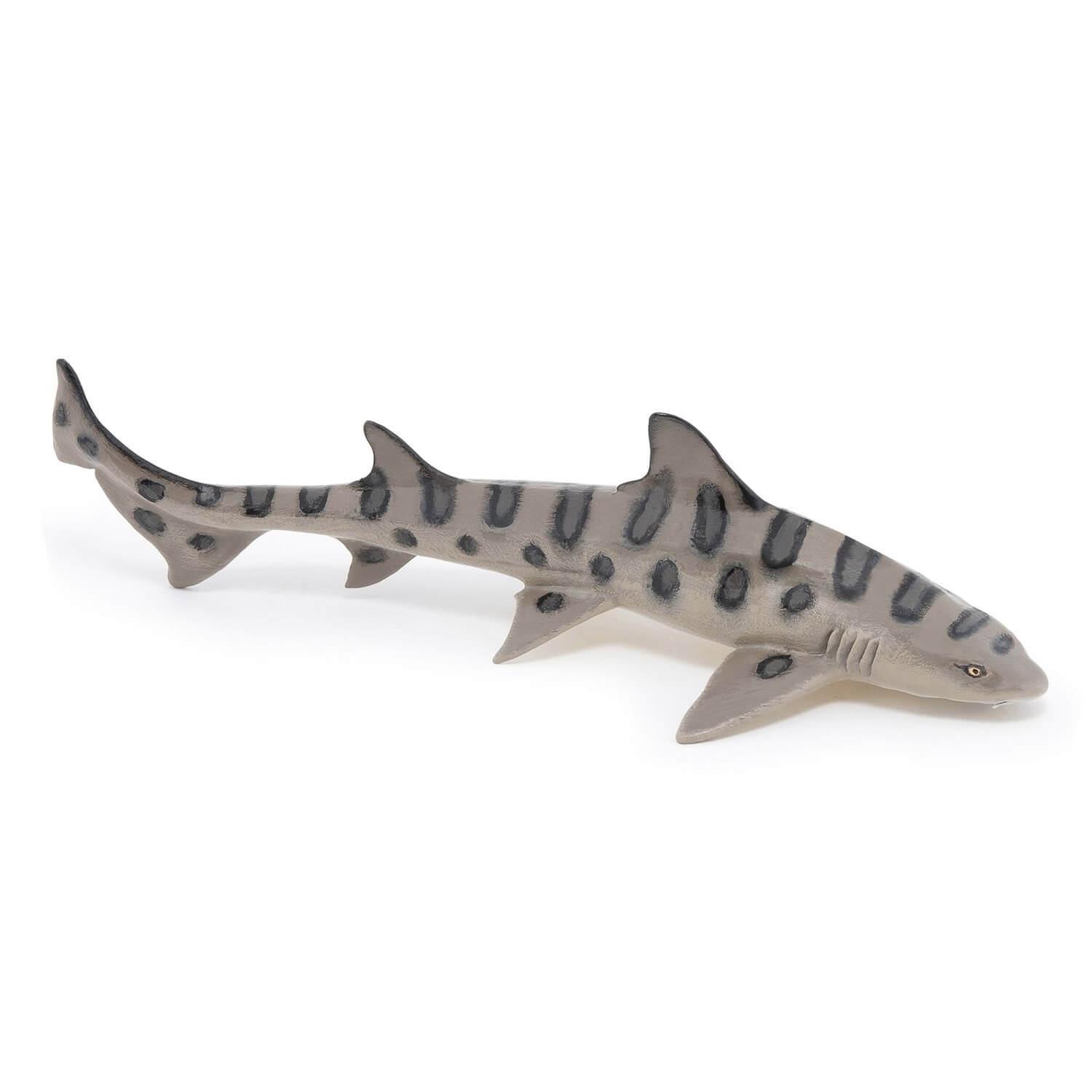 figurine requin lã©opard