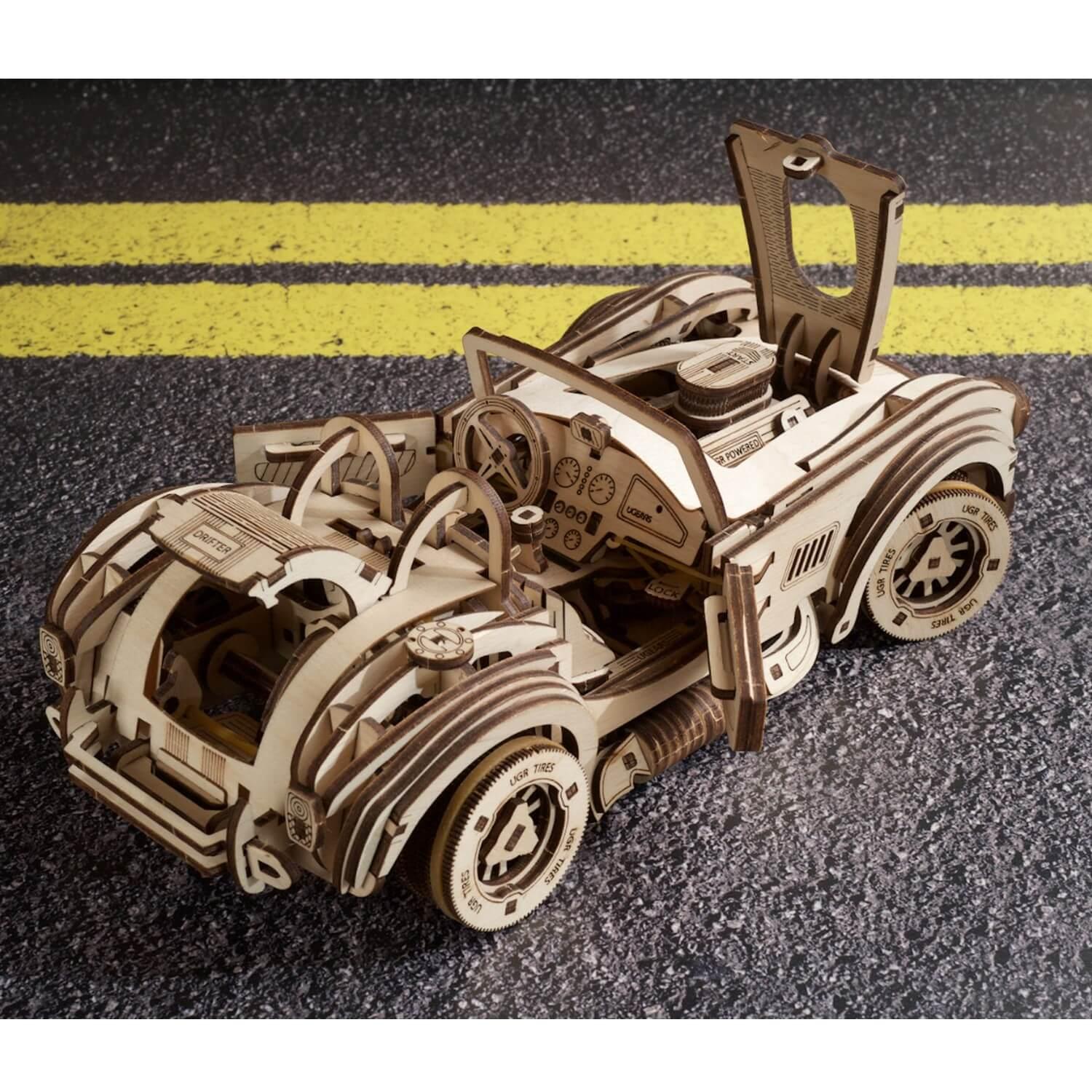 Maquette voiture en bois : Bolide U-9 - Ugears - Rue des Puzzles