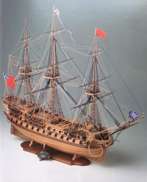 Maquette bateau en bois : HMS Bellona