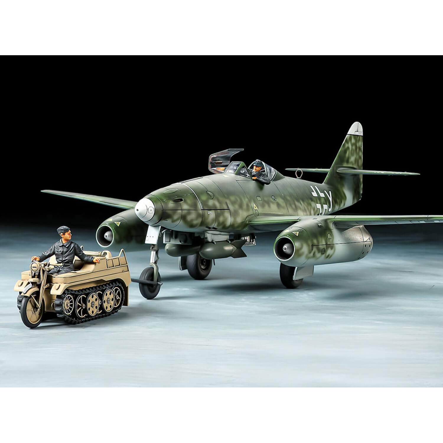 Maquettes Avion et véhicule : Messerschmitt Me262 A-2a et Kettenkraftrad - Maquettes  Tamiya - Rue des Maquettes