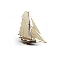 Wooden model boat : The Puritan
