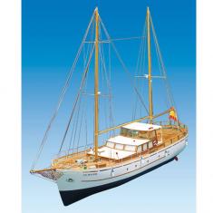 RC wooden boat model: Bruma