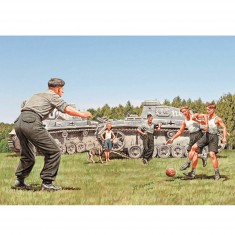 WWII-Figuren: Eine Pose zwischen zwei Kämpfen, deutsche Panzerfahrer