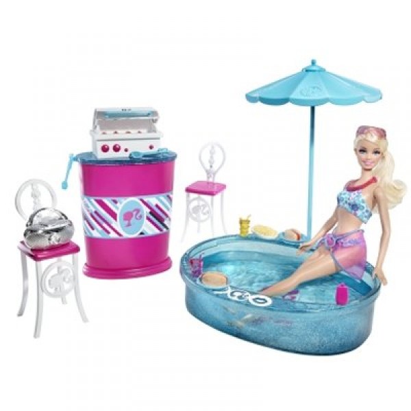 Poupée Barbie avec mobilier Deluxe : Patio - Mattel-T8013-T9082