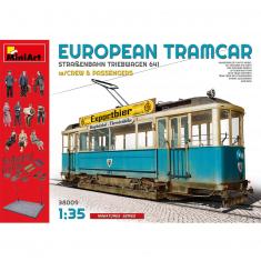 Maqueta: Tranvía europeo con figuras.