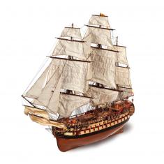 Schiffsmodell aus Holz: Montanes