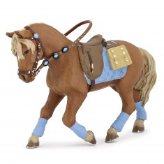 Figura de caballo del joven jinete.