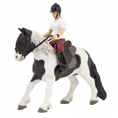 Figura de pony con silla de montar.