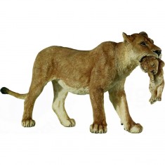 Lion figurine: Female and baby