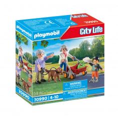 Playmobil 70990 City Life : Grands-parents avec petit-fils