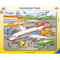 40-piece frame puzzle: The airport