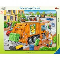 35-piece frame puzzle: Garbage truck