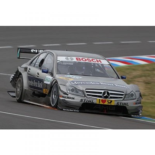 Maquette voiture : Mercedes DTM 2011 - Revell-07087