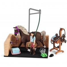 Horse club figurine: Wash box with Emily & Luna