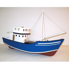 Modellboot aus Holz: Thunfischboot