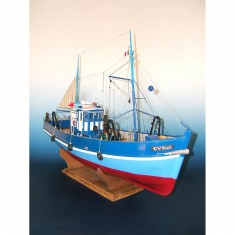 Maquette en bois -  Chalutier sardinier du Guilvinec