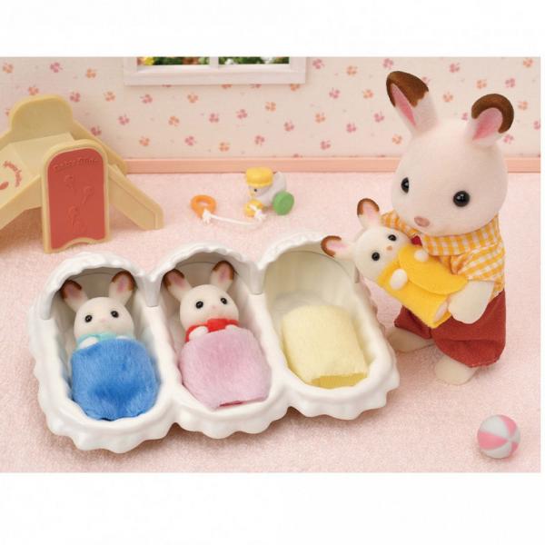 Sylvanian Families 5532: The chocolate rabbit triplets and childcare accessories - Sylvanian-5532