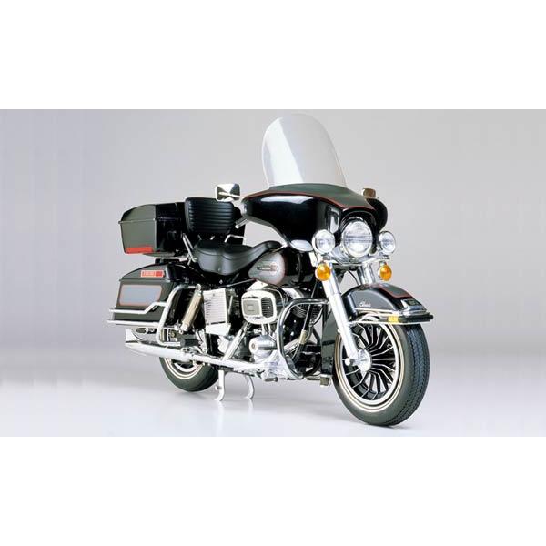 Harley Davidson FLH Classic Noir - 1/6e - Tamiya - XXX16037