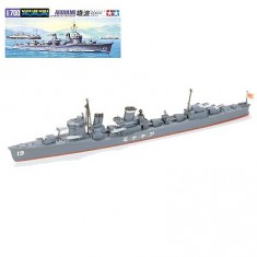 Ship model: Japanese destroyer Ayanami 