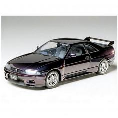 Model car: Nissan Skyline GTR V-SPEC