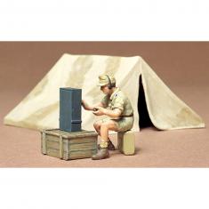 Military accessories and figurine: German tent