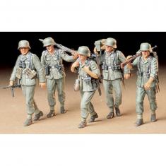 Military figures: German machine gunners