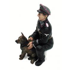 Figurine 1/16 Colonel Otto Paetsch avec son chien