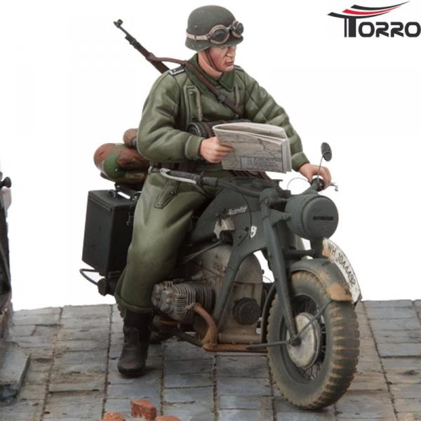 Motorcycle Zundapp KS-750/1 Solo with Trooper 1:16 Kit - 2222000182