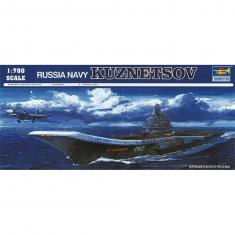 Russischer Flugzeugträger Kuznetsov - 1:700e - Trumpeter