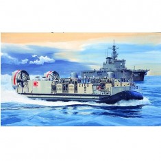 Maqueta de barco: Barcaza de desembarco LCAC Japanese Navy 2000