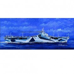 Maqueta de barco: portaaviones USS CV-14 Ticonderoga 1945