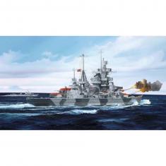 German Cruiser Admiral Hipper 1940 - 1:700e - Trumpeter